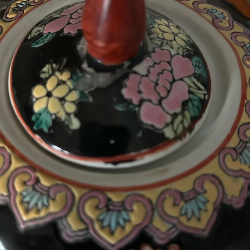Chinese Famille Noir Foo Dog Ginger Jar with lid Vintage Chinoiserie decor MCM